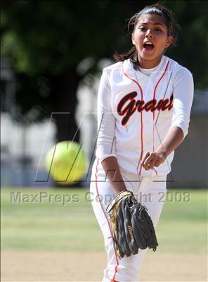 Thumbnail 2 in Grant @ Canoga Park photogallery.