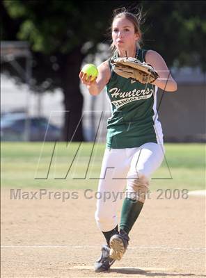 Thumbnail 1 in Grant @ Canoga Park photogallery.