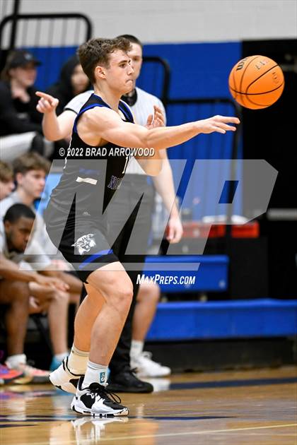 Thumbnail 3 in Cox Mill @ Lake Norman photogallery.