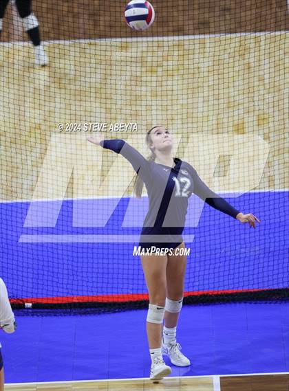 Thumbnail 1 in Pine Creek vs. Loveland (CHSAA 5A First Round Elimination Bracket) photogallery.