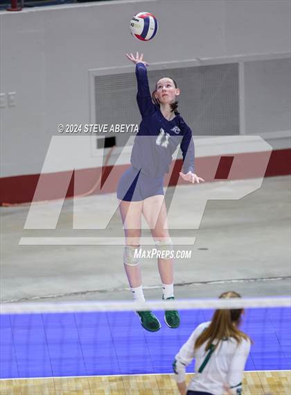 Thumbnail 1 in Pine Creek vs. Loveland (CHSAA 5A First Round Elimination Bracket) photogallery.