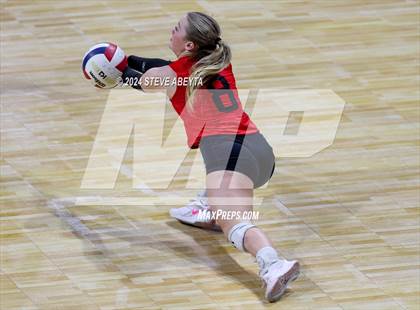 Thumbnail 1 in Pine Creek vs. Loveland (CHSAA 5A First Round Elimination Bracket) photogallery.