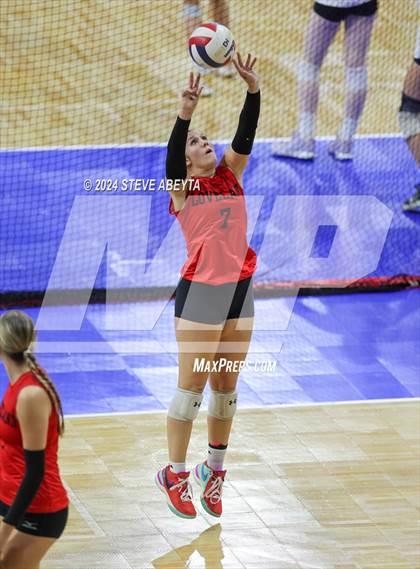 Thumbnail 3 in Pine Creek vs. Loveland (CHSAA 5A First Round Elimination Bracket) photogallery.