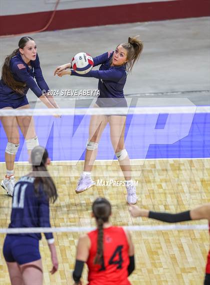 Thumbnail 2 in Pine Creek vs. Loveland (CHSAA 5A First Round Elimination Bracket) photogallery.