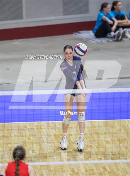 Thumbnail 1 in Pine Creek vs. Loveland (CHSAA 5A First Round Elimination Bracket) photogallery.