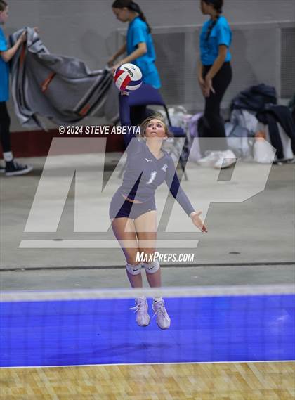 Thumbnail 1 in Pine Creek vs. Loveland (CHSAA 5A First Round Elimination Bracket) photogallery.