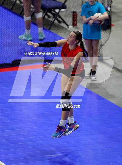 Thumbnail 2 in Pine Creek vs. Loveland (CHSAA 5A First Round Elimination Bracket) photogallery.