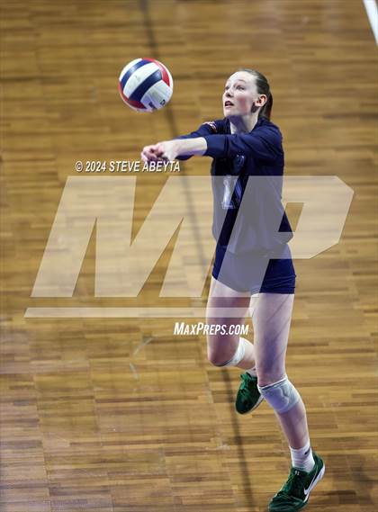 Thumbnail 3 in Pine Creek vs. Loveland (CHSAA 5A First Round Elimination Bracket) photogallery.