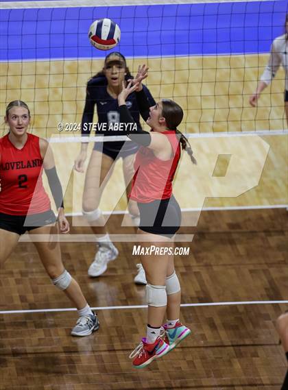 Thumbnail 1 in Pine Creek vs. Loveland (CHSAA 5A First Round Elimination Bracket) photogallery.