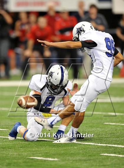 Thumbnail 2 in Navasota vs. Argyle (UIL 4A Division 1 Final)  photogallery.