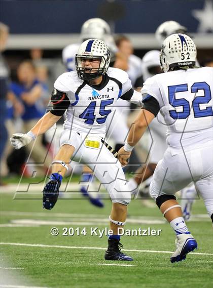 Thumbnail 2 in Navasota vs. Argyle (UIL 4A Division 1 Final)  photogallery.