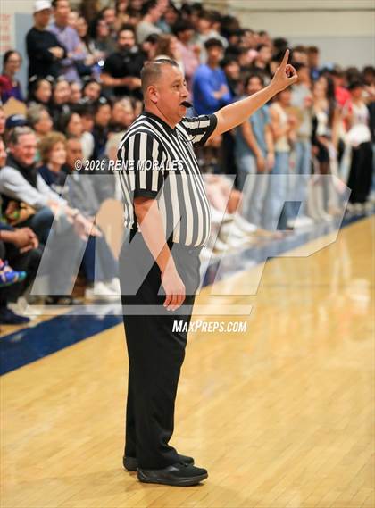 Thumbnail 3 in Polytechnic vs Flintridge Prep photogallery.