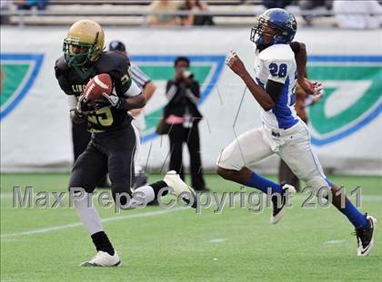 Thumbnail 2 in Lincoln vs. Armwood (FHSAA 4A Final) photogallery.