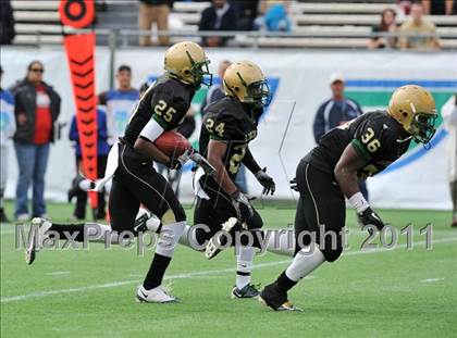 Thumbnail 1 in Lincoln vs. Armwood (FHSAA 4A Final) photogallery.