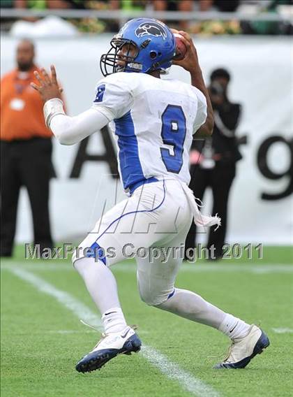 Thumbnail 1 in Lincoln vs. Armwood (FHSAA 4A Final) photogallery.