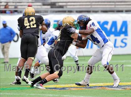Thumbnail 1 in Lincoln vs. Armwood (FHSAA 4A Final) photogallery.