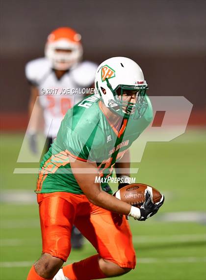 Thumbnail 3 in Burbank vs Houston [Sam] photogallery.