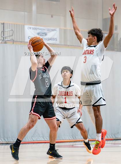 Thumbnail 1 in Katella @ Segerstrom photogallery.