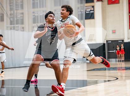 Thumbnail 2 in Katella @ Segerstrom photogallery.