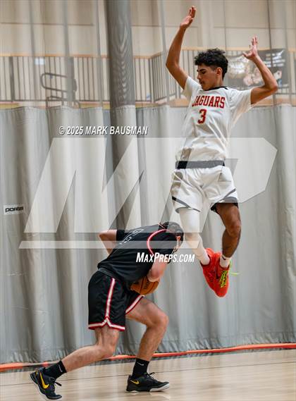 Thumbnail 3 in Katella @ Segerstrom photogallery.
