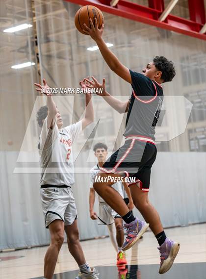 Thumbnail 1 in Katella @ Segerstrom photogallery.