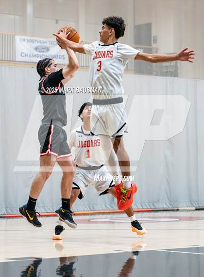 Thumbnail 2 in Katella @ Segerstrom photogallery.