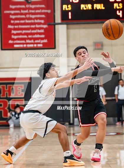 Thumbnail 2 in Katella @ Segerstrom photogallery.