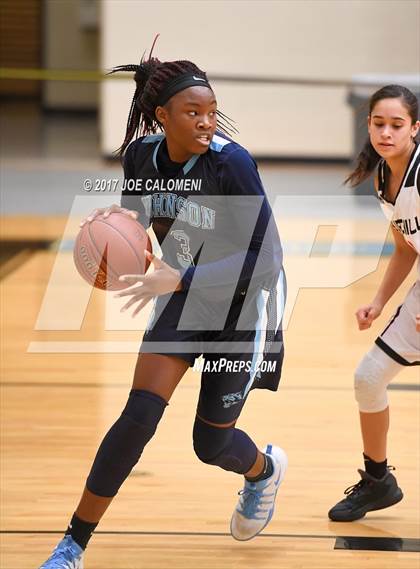 Thumbnail 2 in Churchill vs Johnson [Claudia Taylor] photogallery.