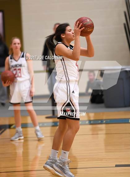 Thumbnail 1 in Churchill vs Johnson [Claudia Taylor] photogallery.