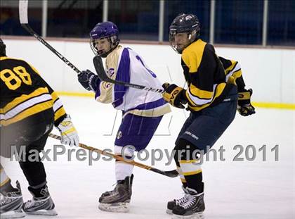 Thumbnail 1 in Christian Brothers vs. Fort Zumwalt East photogallery.