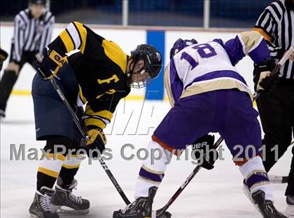 Thumbnail 1 in Christian Brothers vs. Fort Zumwalt East photogallery.