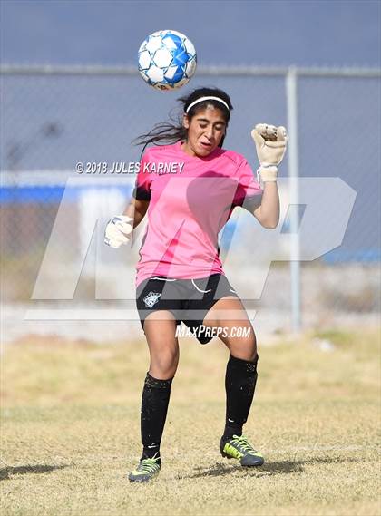 Thumbnail 3 in Legacy vs Centennial photogallery.