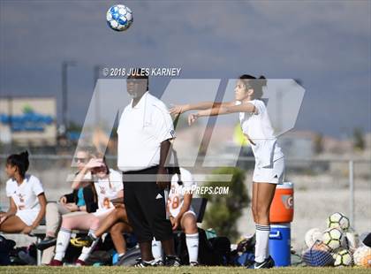 Thumbnail 3 in Legacy vs Centennial photogallery.