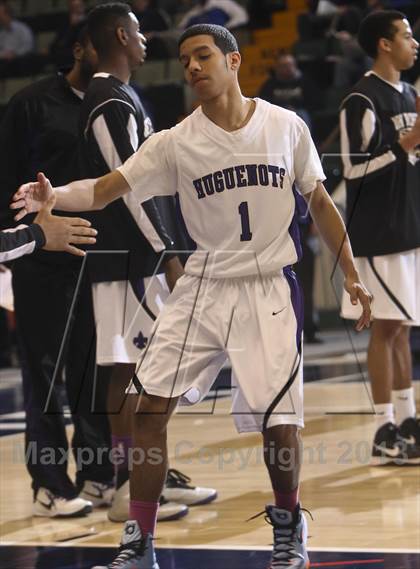 Thumbnail 2 in New Rochelle vs. Northport (NYSPHSAA Class AA Semifinal) photogallery.