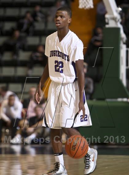 Thumbnail 2 in New Rochelle vs. Northport (NYSPHSAA Class AA Semifinal) photogallery.