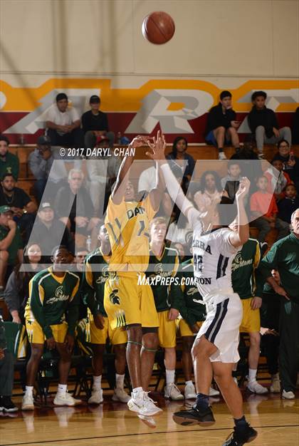 Thumbnail 3 in Sierra Canyon vs. Damien (La Canada Holiday Tournament) photogallery.