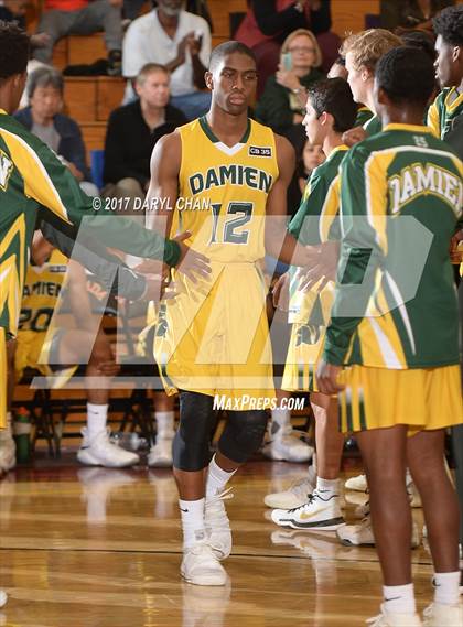 Thumbnail 3 in Sierra Canyon vs. Damien (La Canada Holiday Tournament) photogallery.