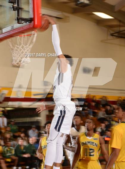 Thumbnail 2 in Sierra Canyon vs. Damien (La Canada Holiday Tournament) photogallery.
