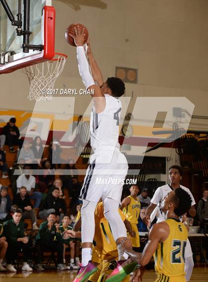 Thumbnail 1 in Sierra Canyon vs. Damien (La Canada Holiday Tournament) photogallery.