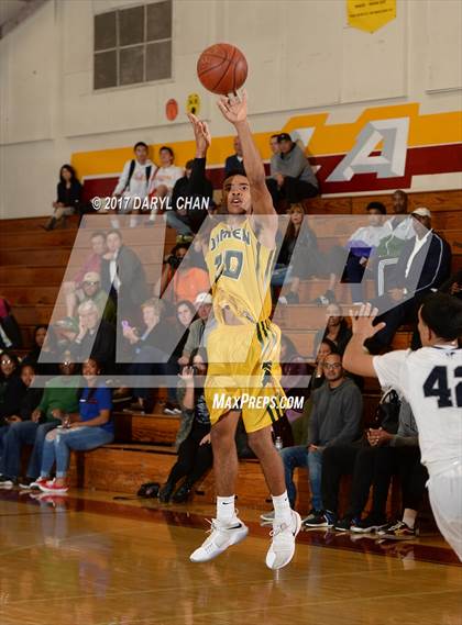 Thumbnail 3 in Sierra Canyon vs. Damien (La Canada Holiday Tournament) photogallery.