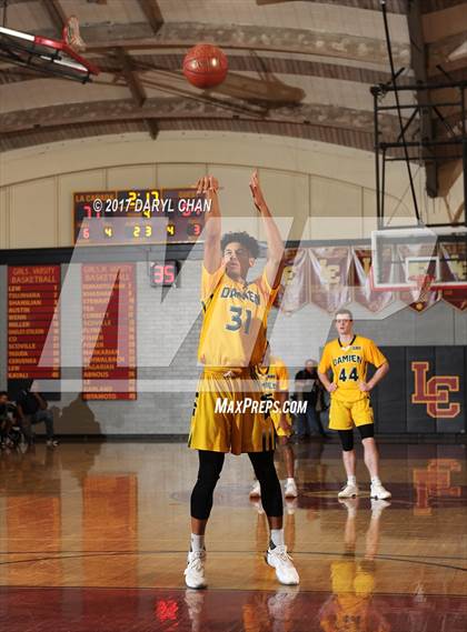 Thumbnail 2 in Sierra Canyon vs. Damien (La Canada Holiday Tournament) photogallery.
