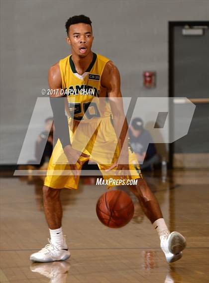 Thumbnail 2 in Sierra Canyon vs. Damien (La Canada Holiday Tournament) photogallery.