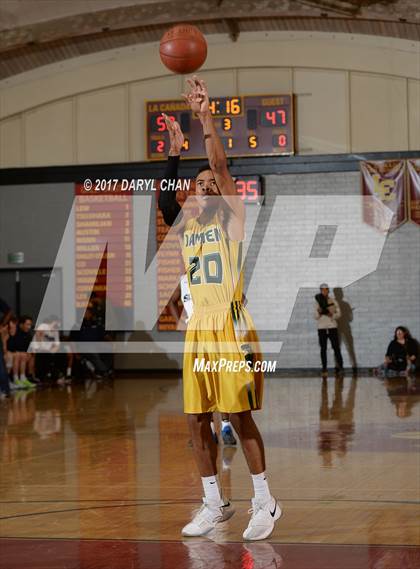 Thumbnail 2 in Sierra Canyon vs. Damien (La Canada Holiday Tournament) photogallery.