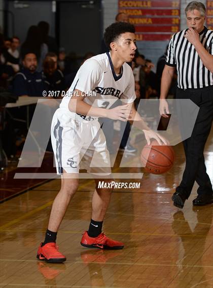 Thumbnail 2 in Sierra Canyon vs. Damien (La Canada Holiday Tournament) photogallery.