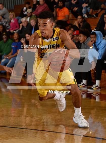 Thumbnail 1 in Sierra Canyon vs. Damien (La Canada Holiday Tournament) photogallery.
