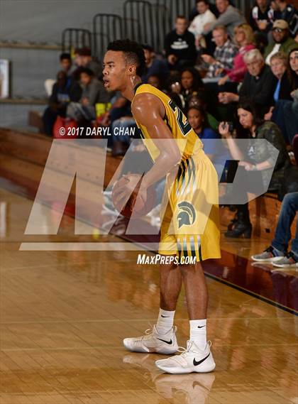 Thumbnail 1 in Sierra Canyon vs. Damien (La Canada Holiday Tournament) photogallery.