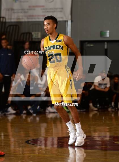 Thumbnail 3 in Sierra Canyon vs. Damien (La Canada Holiday Tournament) photogallery.