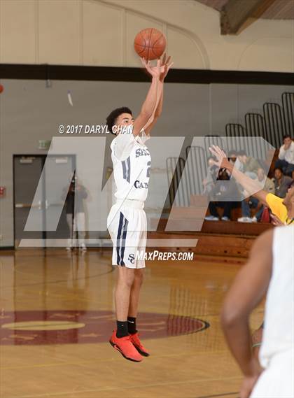 Thumbnail 3 in Sierra Canyon vs. Damien (La Canada Holiday Tournament) photogallery.