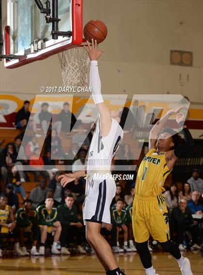 Thumbnail 2 in Sierra Canyon vs. Damien (La Canada Holiday Tournament) photogallery.
