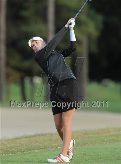 Thumbnail 2 in NCHSAA 4A Championships (Day 2) photogallery.